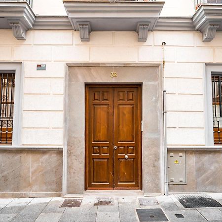 Qh Plaza De La Trinidad Apartment Гранада Екстериор снимка