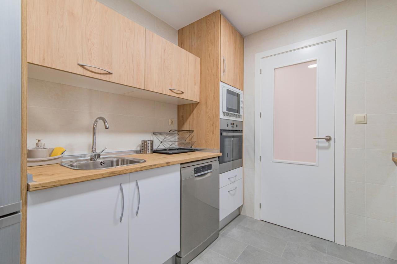 Qh Plaza De La Trinidad Apartment Гранада Екстериор снимка