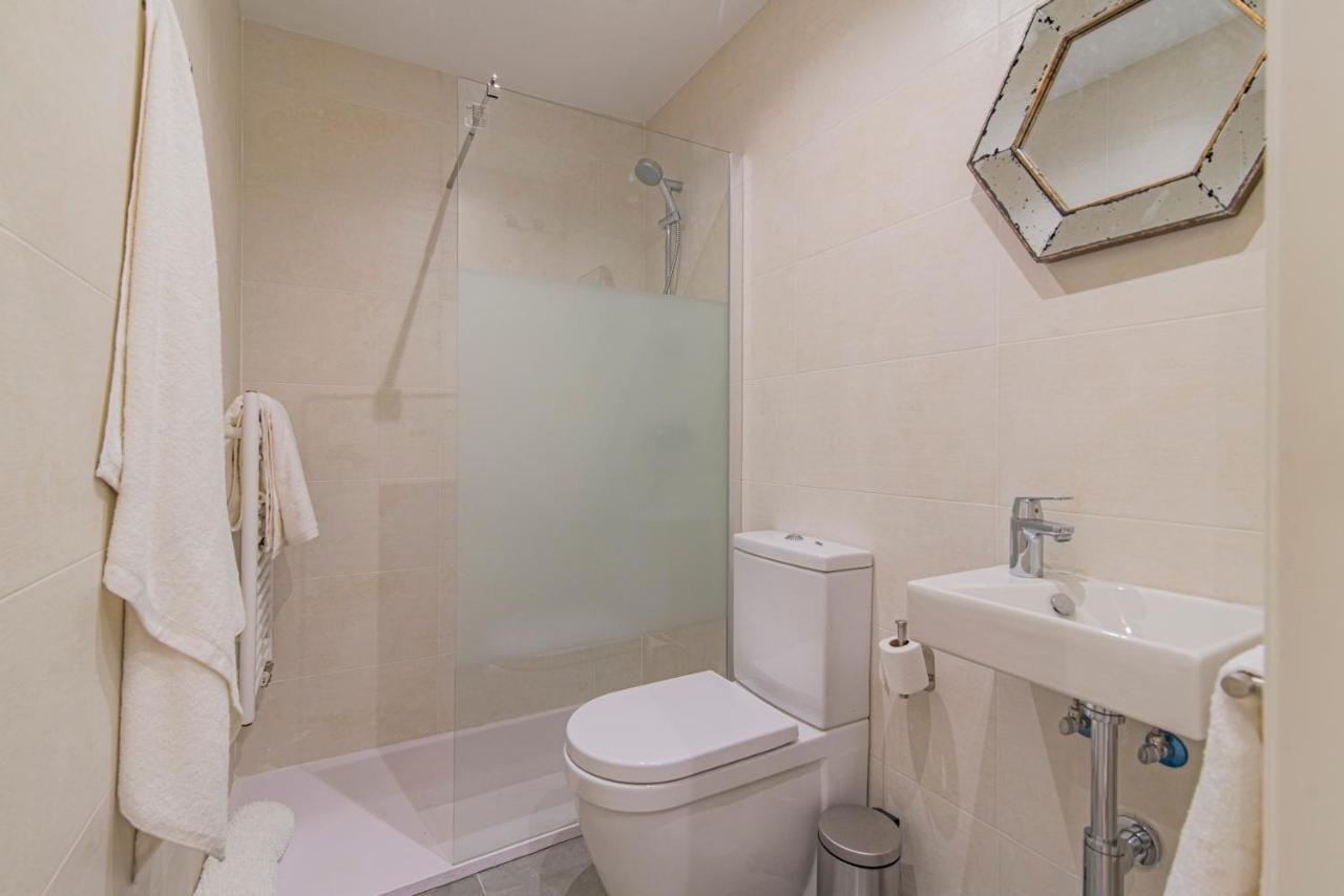 Qh Plaza De La Trinidad Apartment Гранада Екстериор снимка