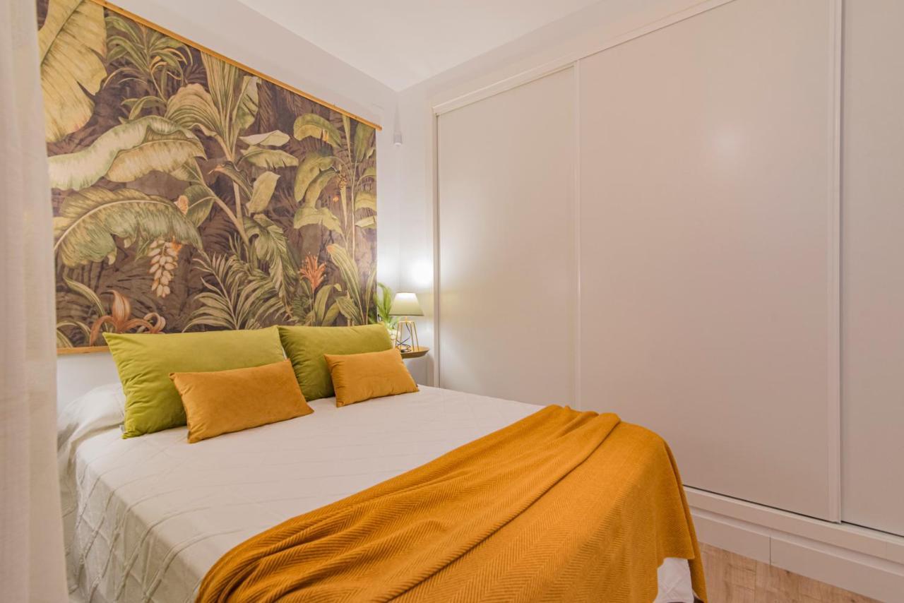Qh Plaza De La Trinidad Apartment Гранада Екстериор снимка