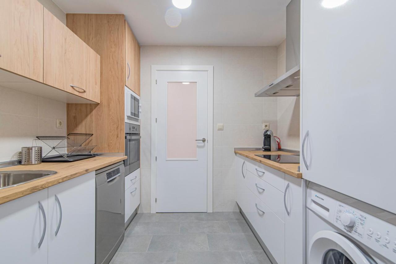Qh Plaza De La Trinidad Apartment Гранада Екстериор снимка